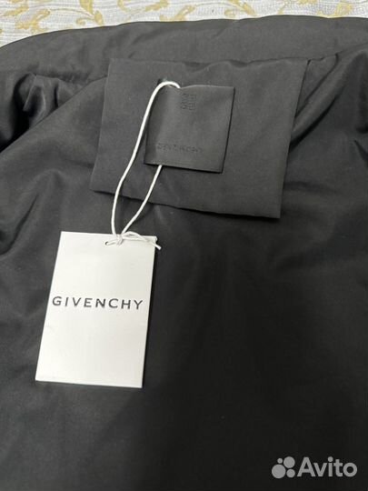 Пуховик givenchy