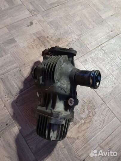 Задний редуктор с Авенсиса