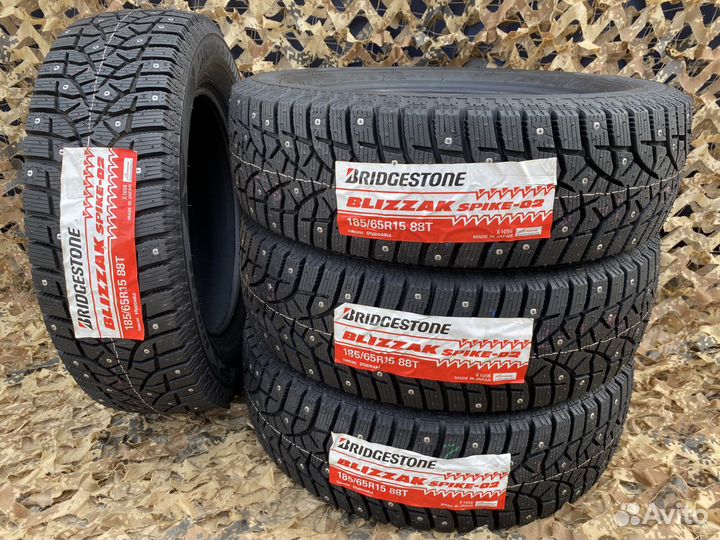 Bridgestone Blizzak Spike-02 185/65 R15 88T
