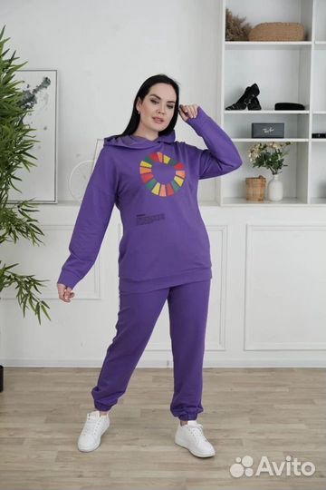 Костюм спортивный