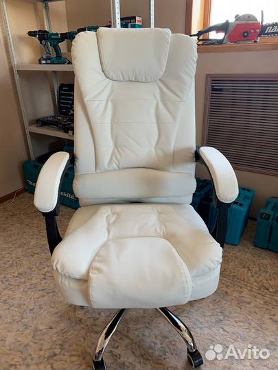 Кресло офисное белое