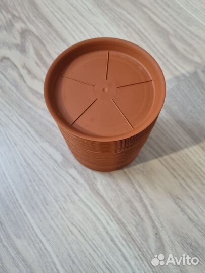 Поддоны для кашпо