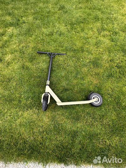 Самокат с надувными колесами