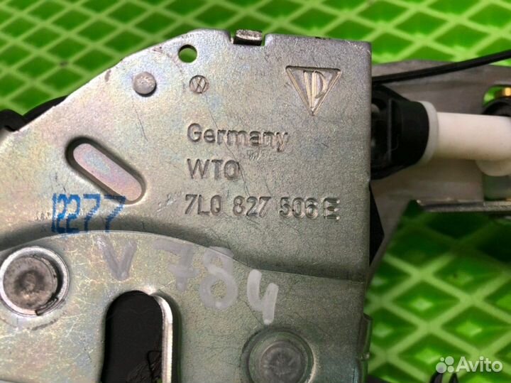 Замок стекла багажника Volkswagen Touareg 7L6 7L7