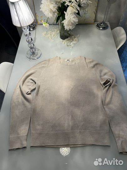 Свитер uniqlo