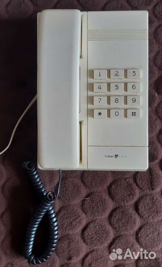 Телефонный аппарат telur