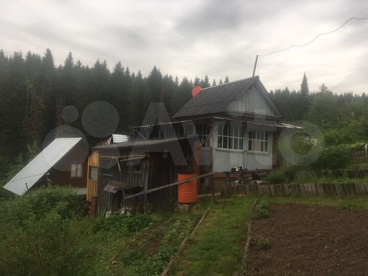 Дача 20 м² на участке 6 сот.