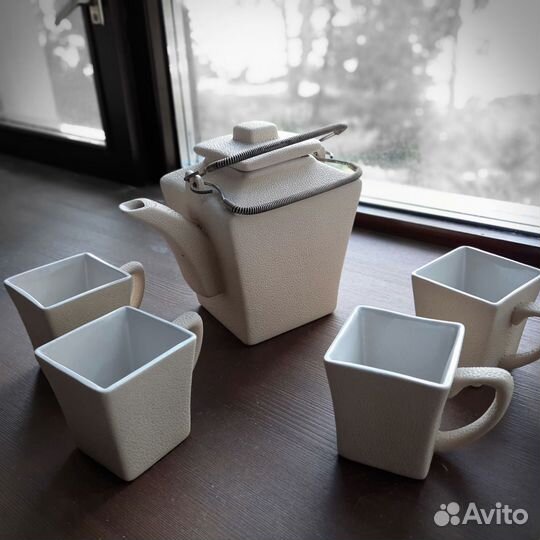 Чайник с чашками, керамика, новое