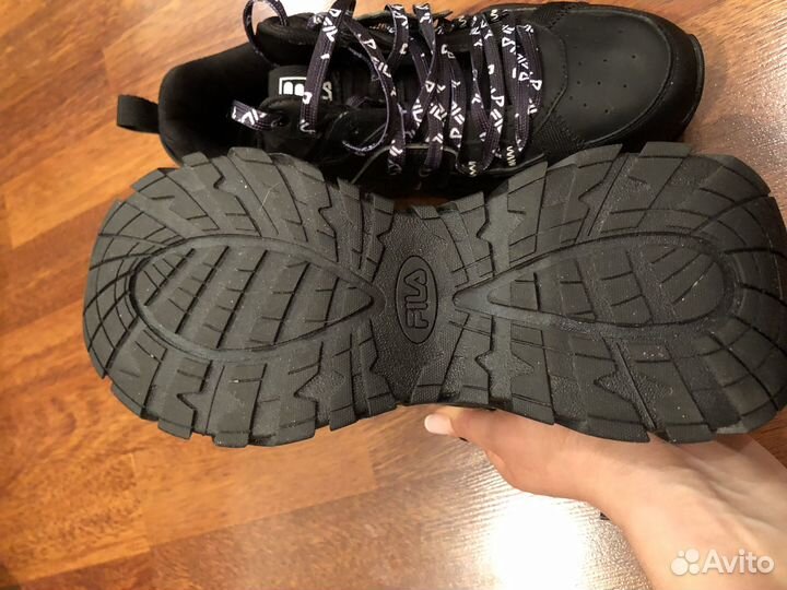 Кроссовки женские 39 размер натуральная кожа )