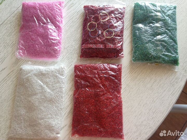 Бисер. Различные цвета. В упаковке 500 грамм