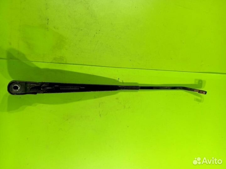 Поводок стеклоочистителя левый для Renault Logan 1