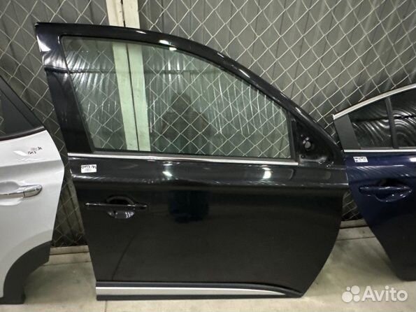 Дверь передняя правая mitsubishi outlander III