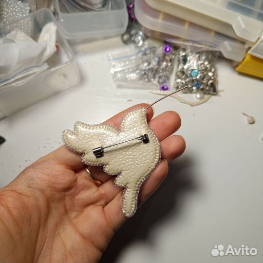 Броши на заказ