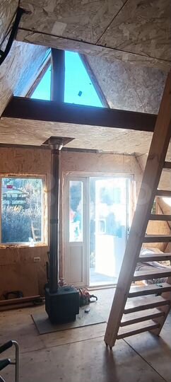 Дом 27,5 м² на участке 6,5 сот.