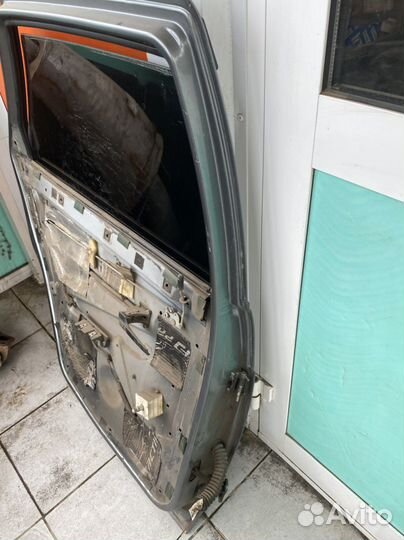 Дверь задняя правая Лада Приора