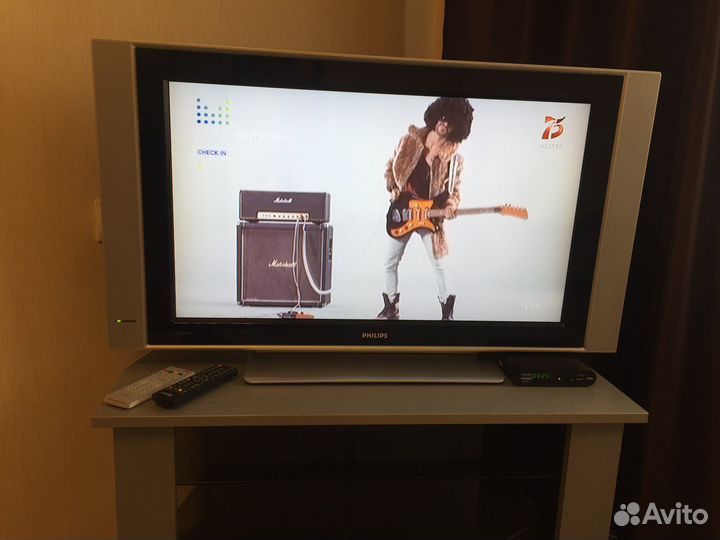 Телевизор Philips 80 см