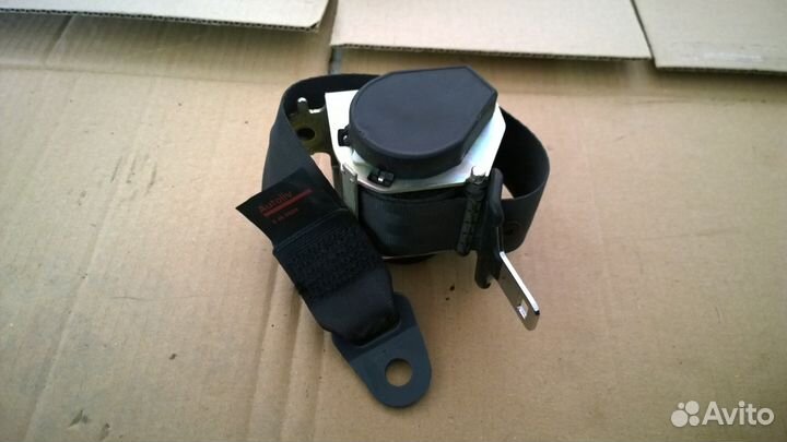 Ремень безопасности задний левый Ситроен С4 купе