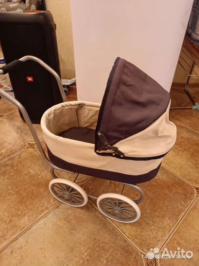 Коляска для кукол