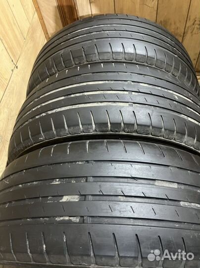 Sunny NA305 215/55 R17