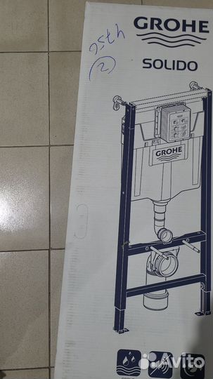 Инсталляция grohe с чёрной клавишей