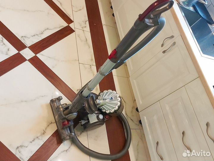 Пылесос dyson DC23