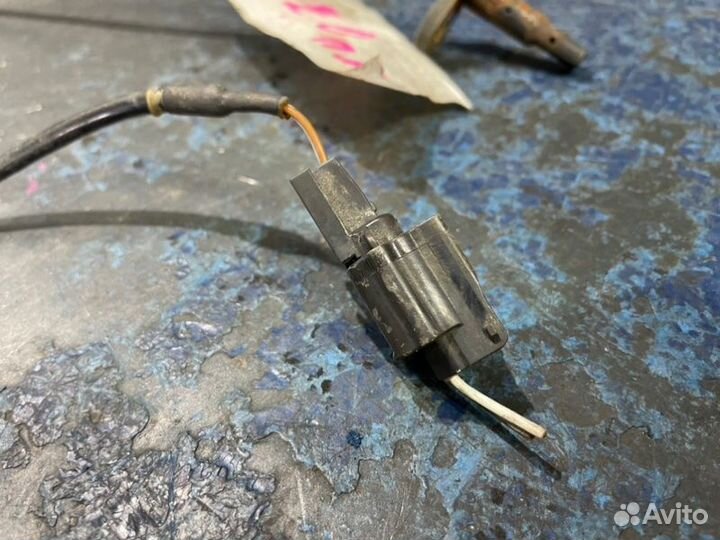 Датчик ABS передний правый Nissan Leaf ZE0