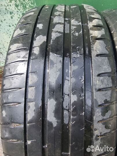 Michelin Pilot Sport 4 245/45 R19 и 275/40 R19