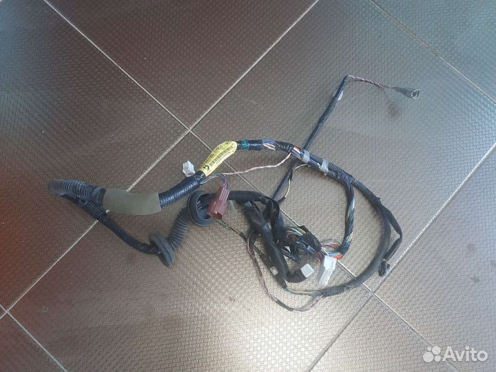 Проводка (коса) двери передней левой Nissan Tiida