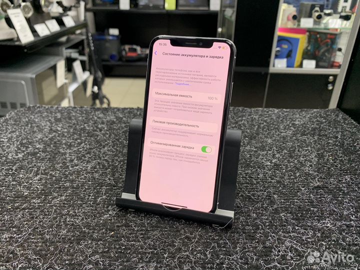 iPhone Xs, 64 ГБ