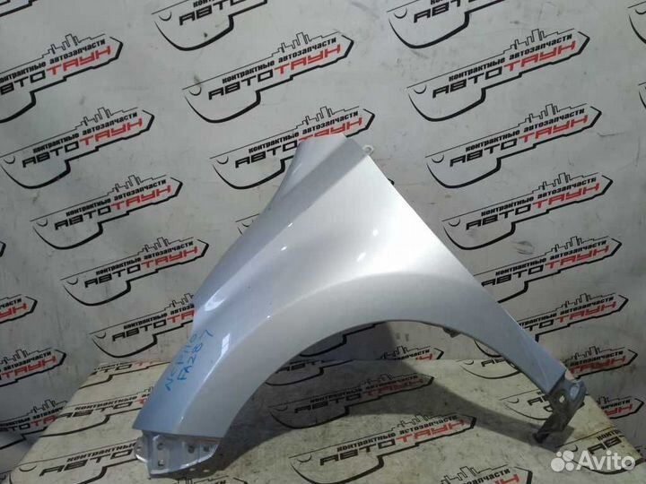 Крыло toyota scion IST XD NCP110 NCP115 ZSP110 538