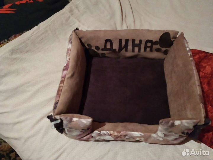 Лежанка для собак и кошек