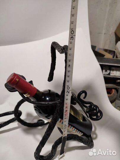 Кованная подставка под вино с подсвечником