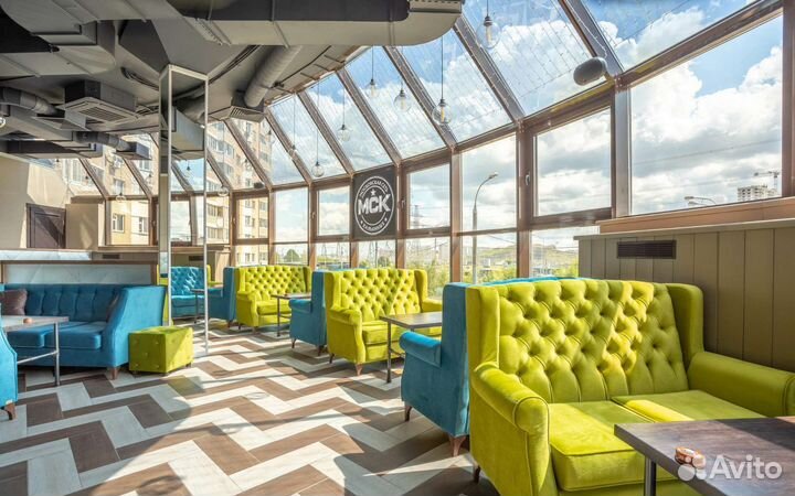 Бармен - официант