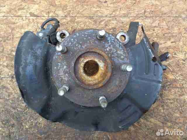 Кулак поворотный правый Hyundai Sonata 6 YF