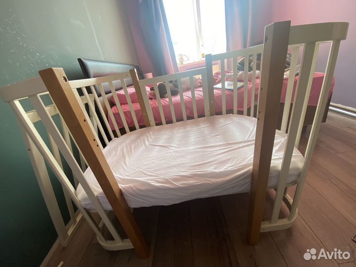 Стильная детская кроватка - трансформер