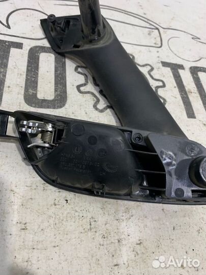 Ручка двери внутренняя задняя левая Volkswagen