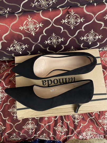 Туфли лодочки на низком каблуке 38