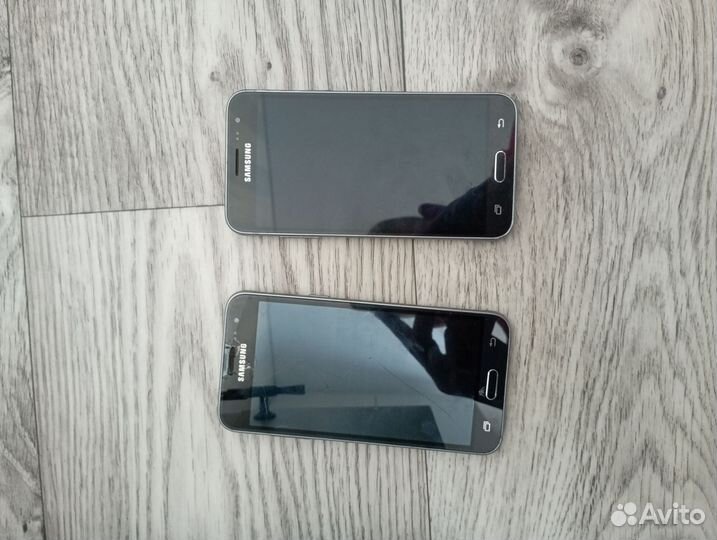 Телефон Samsung