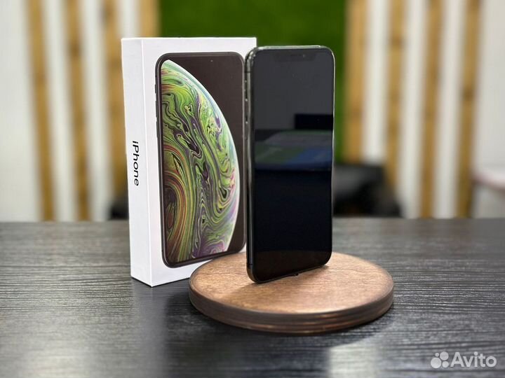 iPhone Xs, 64 ГБ