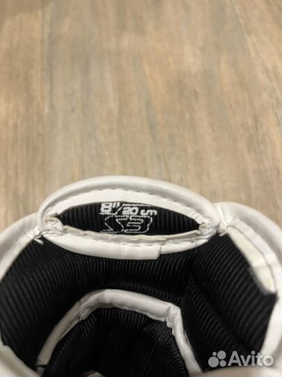 Краги хоккейные Easton размер 8