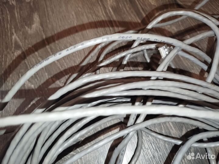 Интернетный кабель