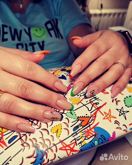 Маникюр /педикюр