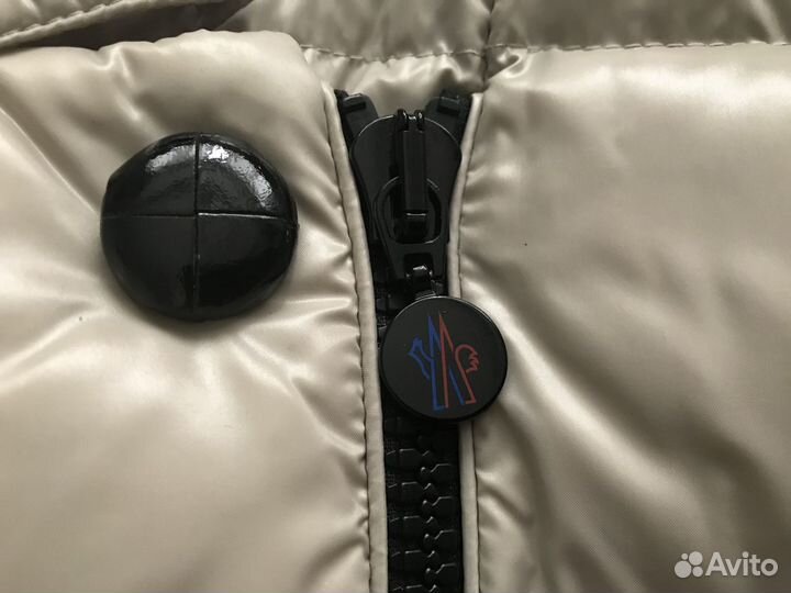 Пуховик женский Moncler новый