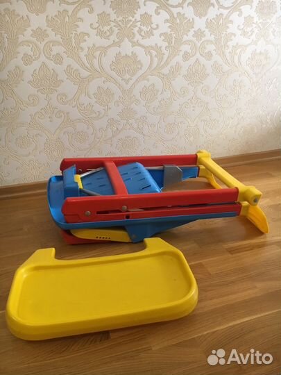 Стульчик для кормления и творчества