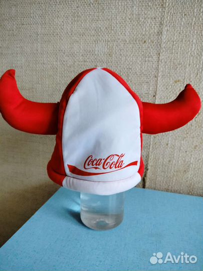 Шапка кока кола