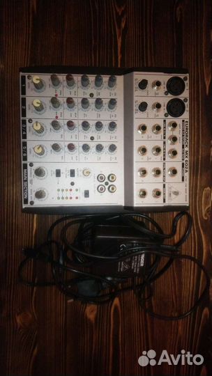Микшерный пульт Behringer MX 602A