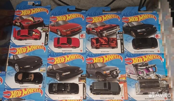 Машинки hotwheels