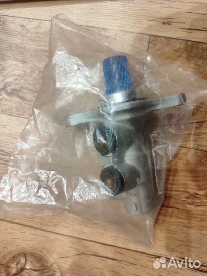 Главный тормозной цилиндр Датсун