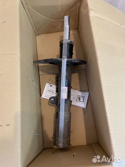 Стойки амортизаторов тойота камри 50