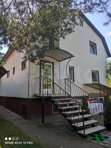 Дом 210 м² на участке 5 сот.